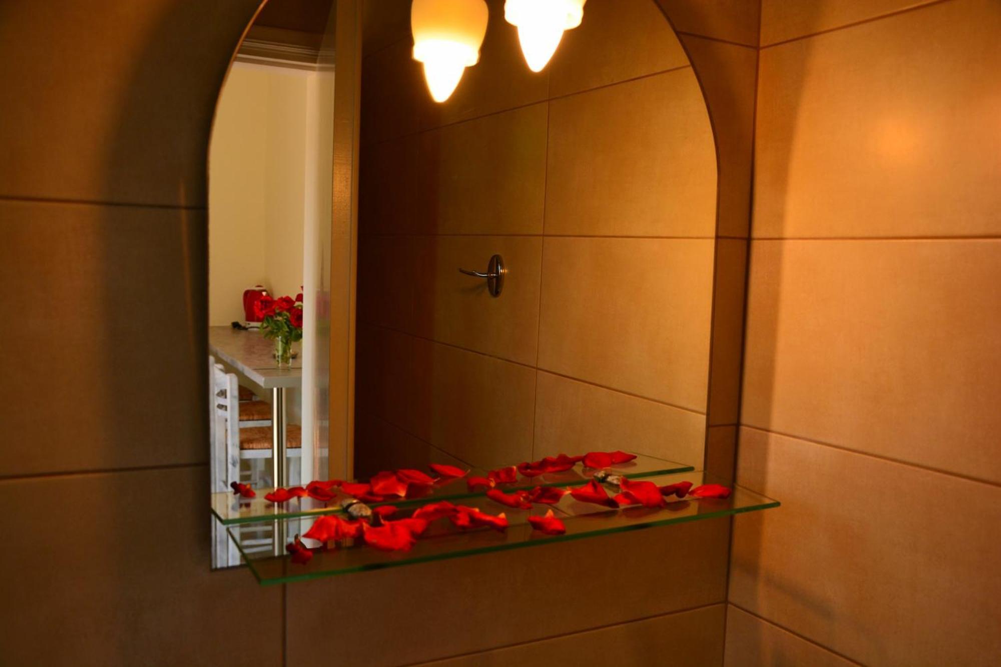 Апартаменты Red Rose Garden Циливи Экстерьер фото